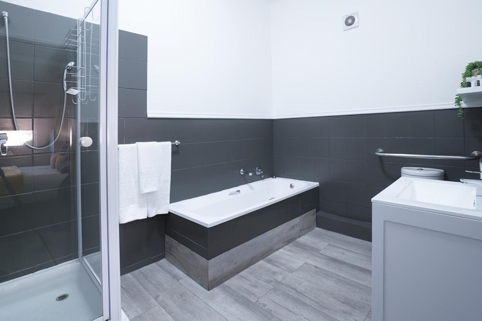 Inani Hotel Gallagher Мидранд Экстерьер фото
